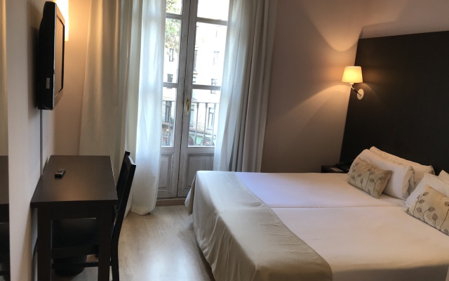 Отель Ramblas Internacional