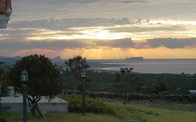 Seogwipo Happy Jeju Pension