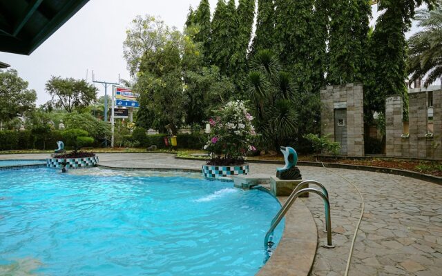 Strategic And Homey 2Br At Puri Garden Apartment Near Mall