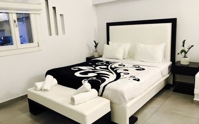 Queen Boutique Suites