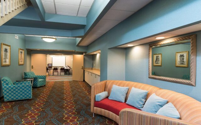 Hampton Inn Indianapolis Downtown Across from Circle Centre