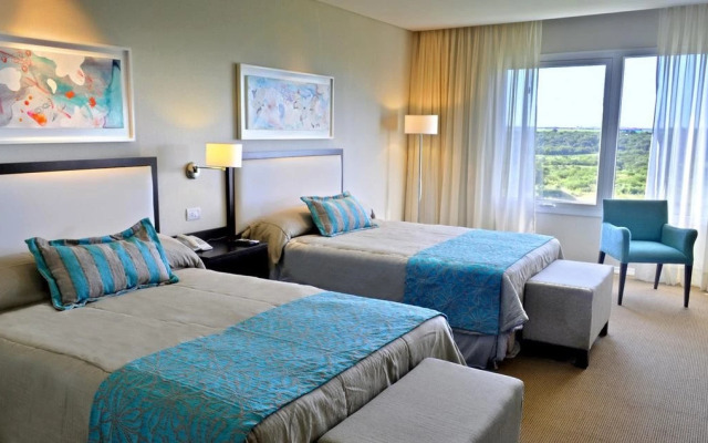 Howard Johnson by Wyndham Piedras Moras