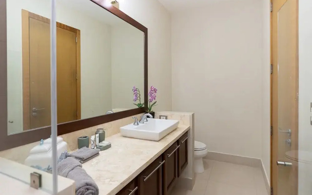 The Seashells Beach Condo by Acomodo