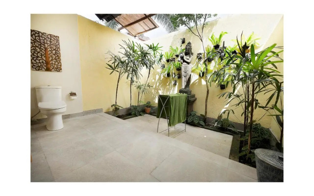 Narendra Suites