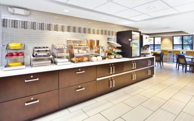 Holiday Inn Express Boston - Waltham by IHG