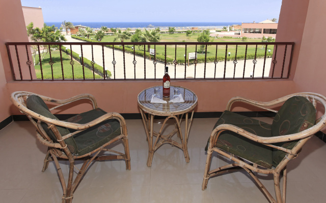 Three Corners Happy Life Beach Resort - All Inclusive