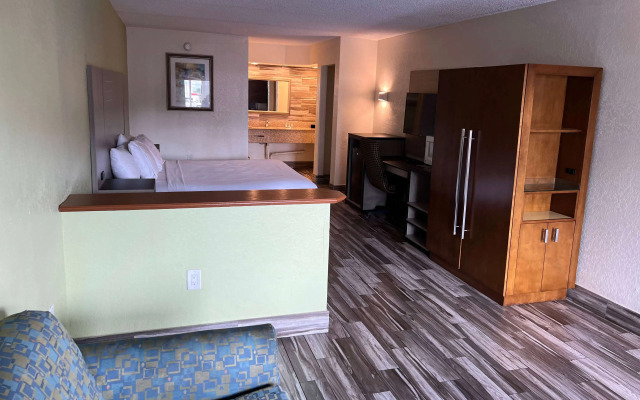 Baymont by Wyndham Orlando Downtown