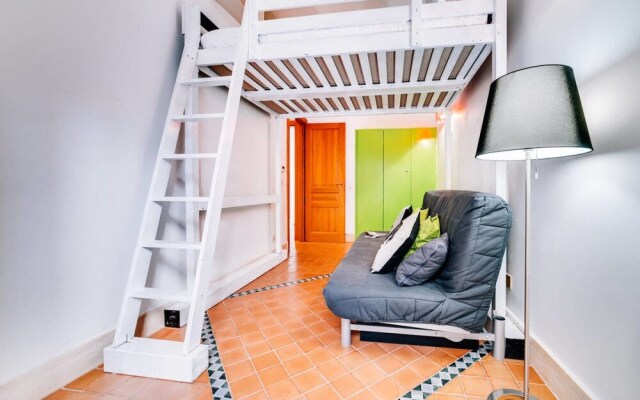 Amazing Flat for 6 People Close to Colosseum