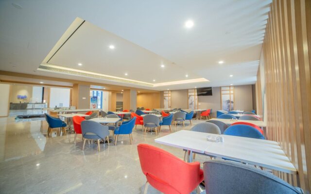 Holiday Inn Express Ya'An City Center by IHG