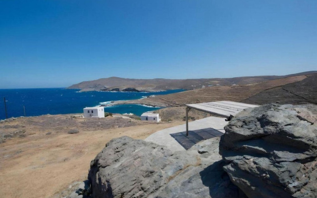 Stone Wave Kythnos