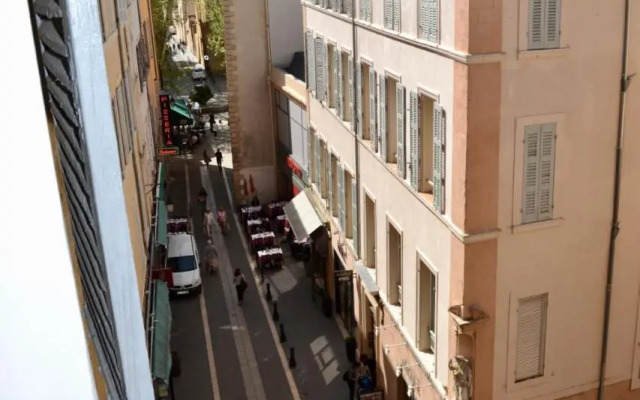 Lumineux Aix Plein Centre avec Parking privé Gratuit