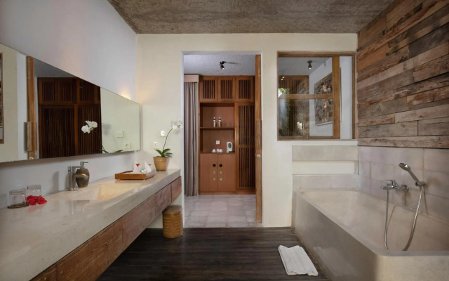Villa Kayu Lama