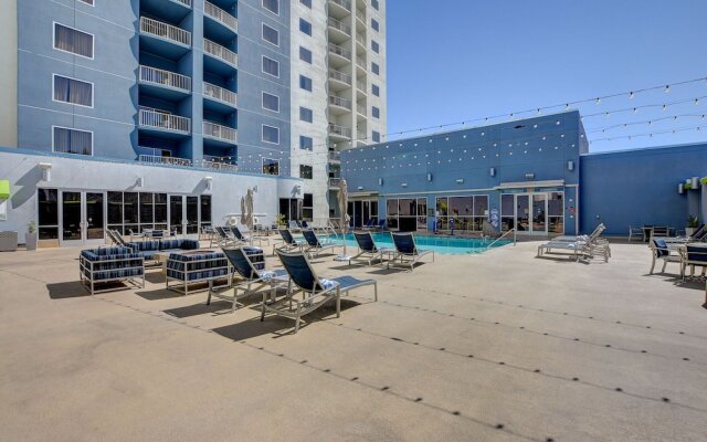 Sapphire Skyline Premium Suite