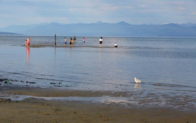 Madrona Beach Resort