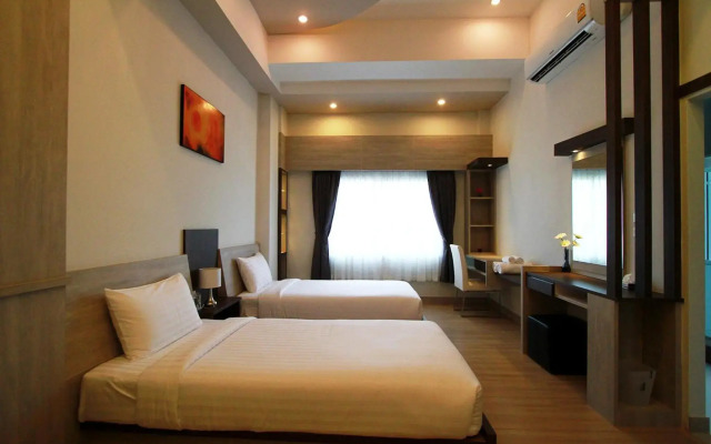 The Contrast i Hotel