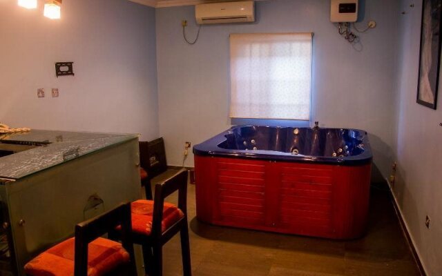 Precinct Comfort Services, Yaba