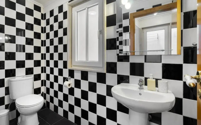 Downtown 1-Br Great For Mid-Term Rentals
