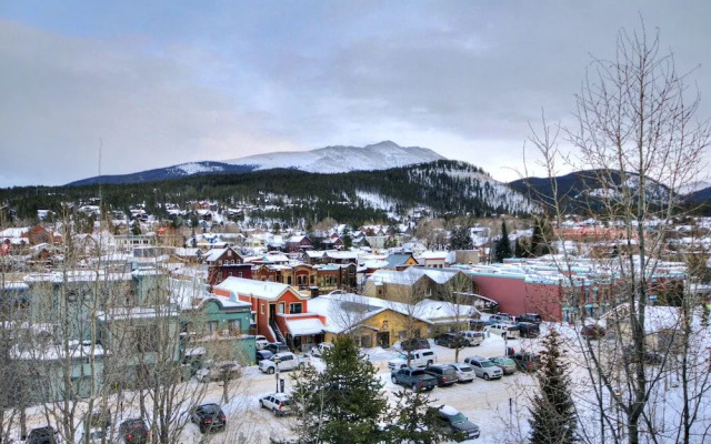 River Mtn Lodge E320