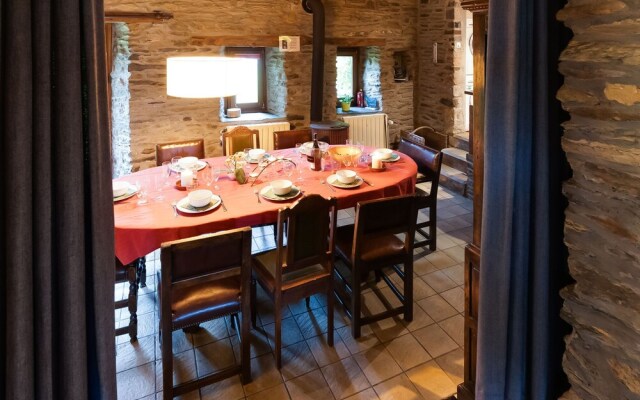 Detached Holiday Home with Sauna & Open Fire near Houffalize