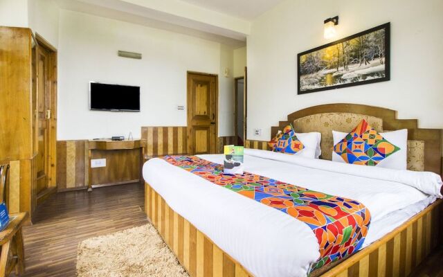 FabHotel Whispiring Wood