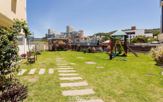 Apto em cond. com piscina a 700m da praia CMC101