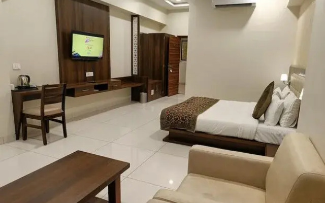 Savitri Resorts
