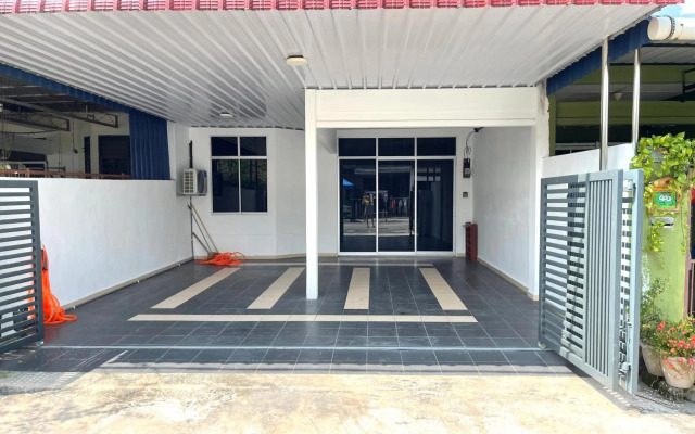 Cozy 288 Entire 3 bedroom House @ Alma Bukit Mertajam