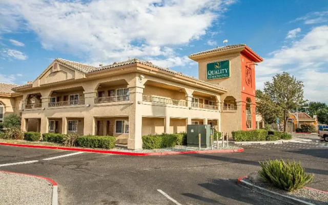 Quality Inn & Suites Lathrop South Stockton