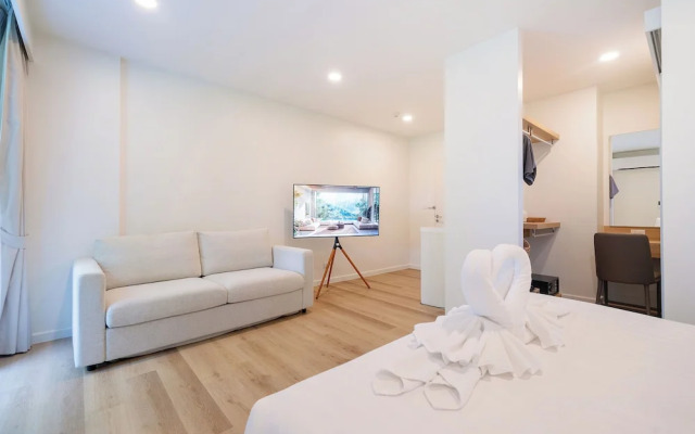 Zcape X2 Condominium in Bang Tao