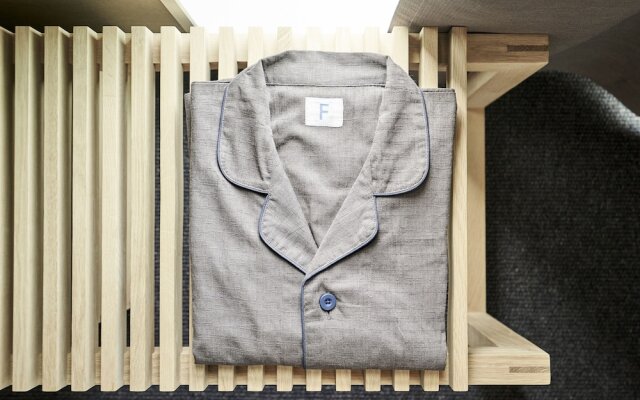 Отель The Reign Hotel Kyoto