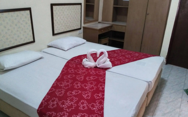 Teluk Batik Holiday Apartment