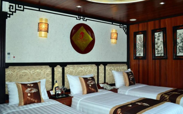 Viola Cruise Halong Bay