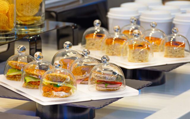 NH Mexico City Valle Dorado