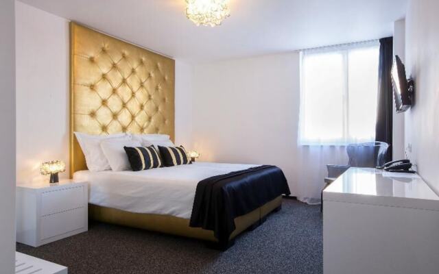 B Gold Luxury Rooms