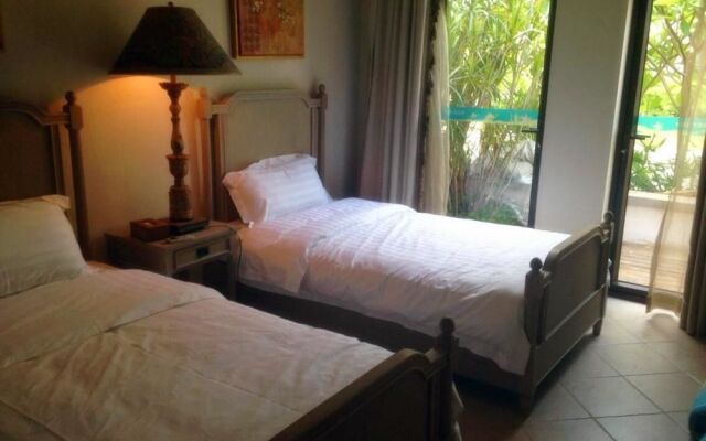 Shuanghai Holiday Hotel