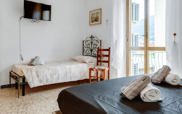 Railway Station Huge & Luminous Apartment x8