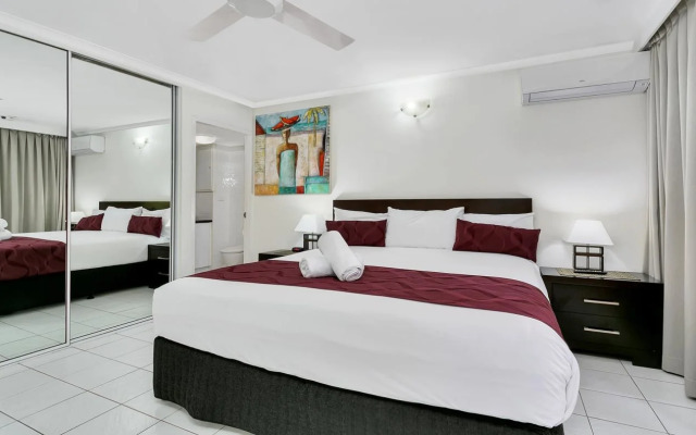 Roydon Beachfront Apartments