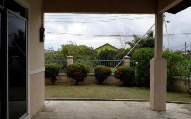 Taman Airport Guesthouse