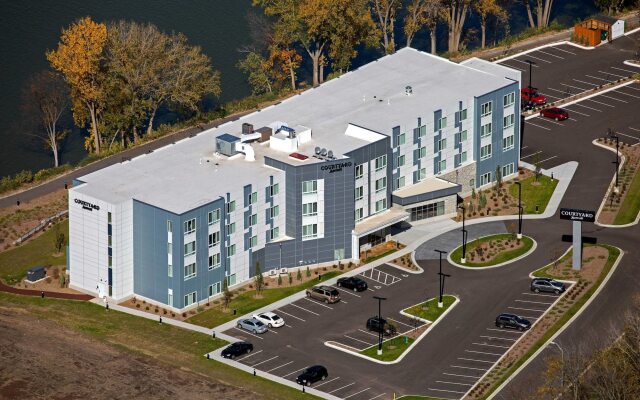 Courtyard by Marriott Appleton Riverfront