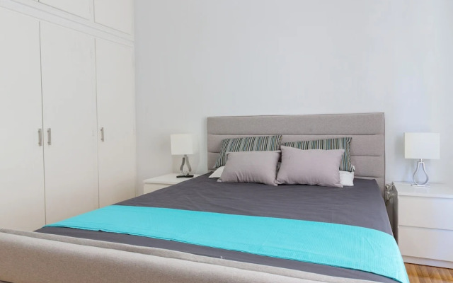 Newly Renovated Stylish Urban Flat