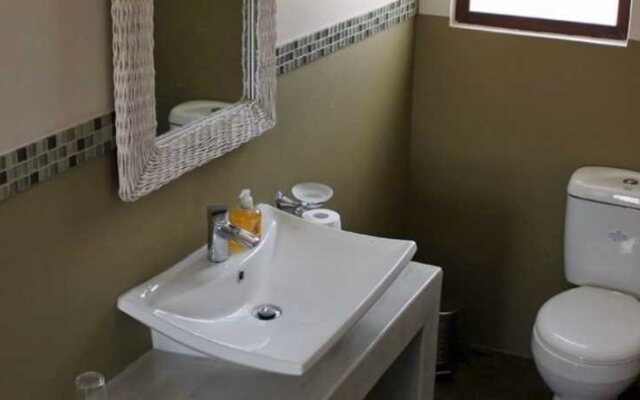 Uukwaluudhi Safari Lodge