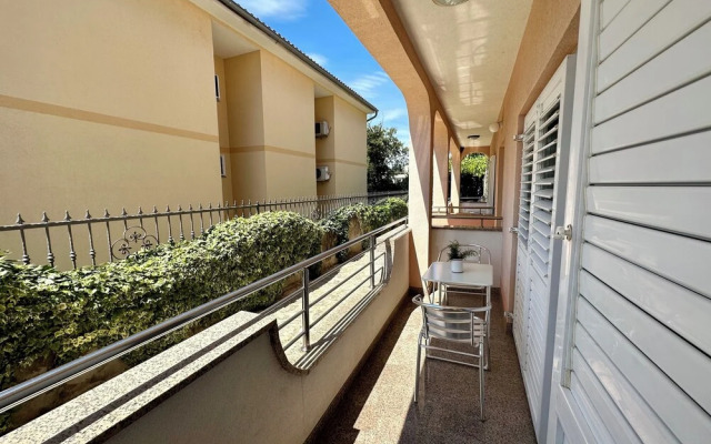 Apartment Velvet Vista 2