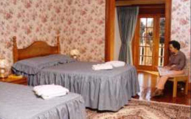 Heronswood House B & B