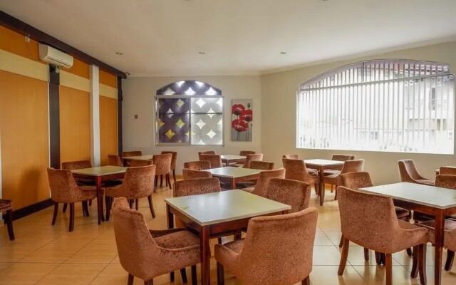 Sans Hotel Heryon Yogyakarta