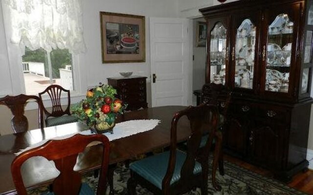 MiddleRidge Bed and Breakfast