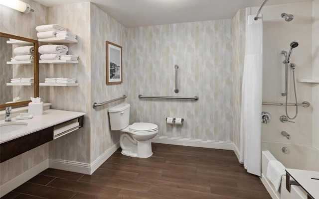 Hampton Inn Minneapolis-Roseville