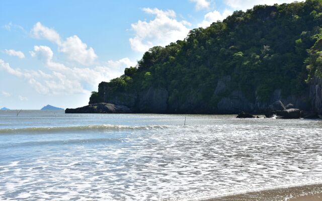 Pak Nam Resort