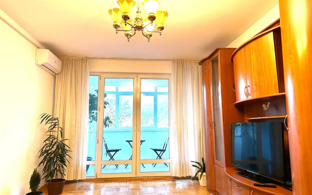 Vintage Bucharest apartment