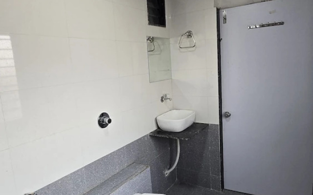 Gokul Guest House