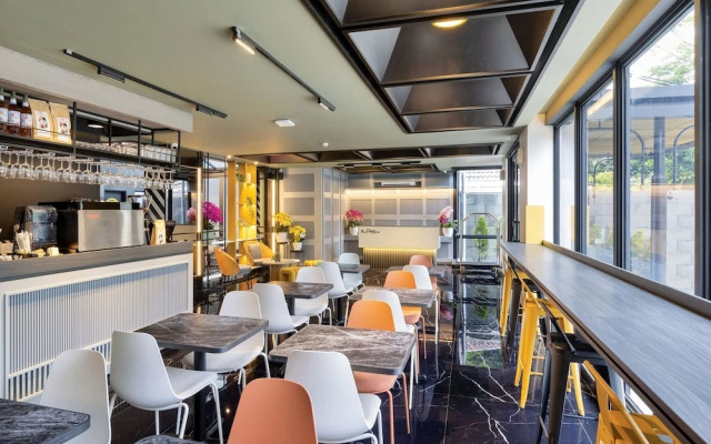 ROOMS INC Sudirman Jakarta